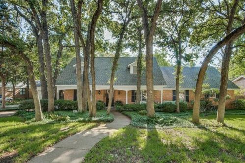 1712 Cripple Creek Dr, Irving, TX 75061-2135