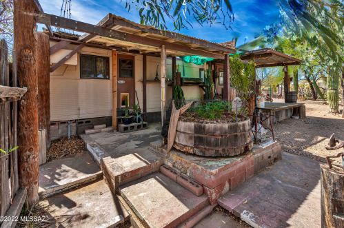 4105 Hogan Dr, Tucson AZ 85735-1809 exterior