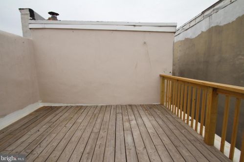 606 American St, Philadelphia PA 19140-5724 exterior