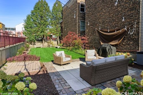 1823 22 Pl, Chicago IL 60608-4004 exterior