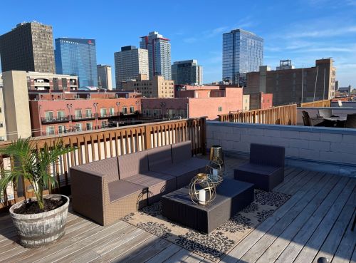 1919 State St, Chicago IL  60616-2188 exterior