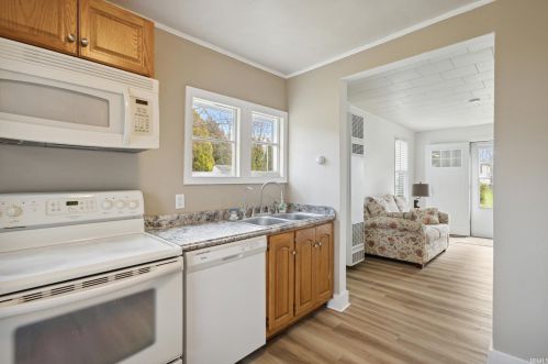 14223 Day Rd, Mishawaka IN 46545-4525 exterior