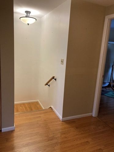 96 Manor Ct, Springfield MA 01118-2447 exterior