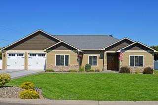 800 Majesty Hts Dr, Yakima WA  98908-6102 exterior