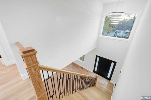 22 Lois Ave, Demarest NJ  07627-2220 exterior