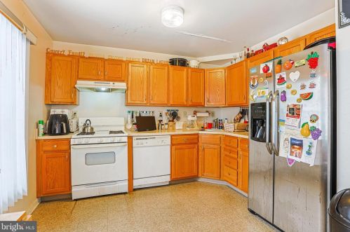 1537 19 St, Philadelphia PA 19121-4120 exterior