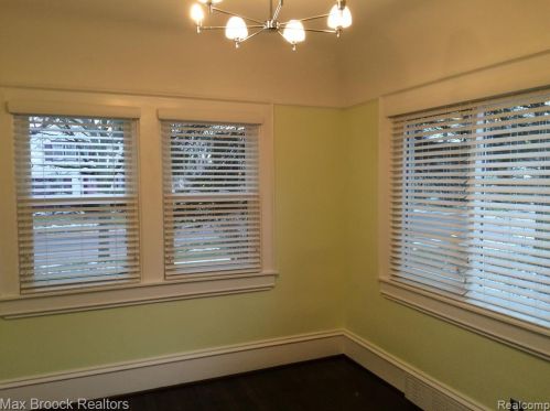 115 Lincoln St, Bham MI  48009-1760 exterior