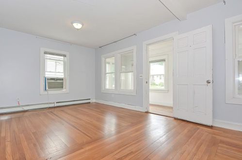 61 Capitol View Ave, Providence RI  02908-1008 exterior