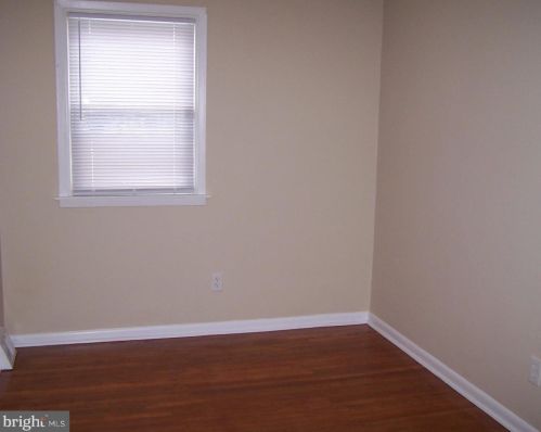 3399 Keswick Rd, Philadelphia PA 19114-1609 exterior