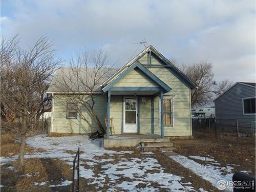 50 Cedar Ave, Akron, CO 80720-1542