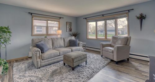 3766 88th St, Milwaukee WI  53222-2705 exterior