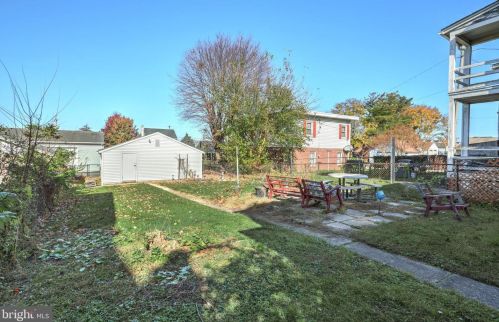 113 Maple Ave, Hanover PA 17331-4625 exterior