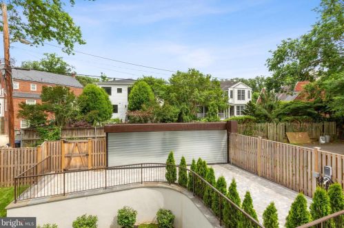 4929 Sherier Pl, Washington DC  20016-3319 exterior