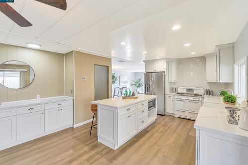 45 Terrace Dr, Concord CA 94518-2046 exterior