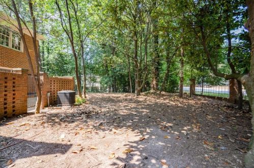 4101 Dunwoody Club Dr, Atlanta GA  30350-5203 exterior