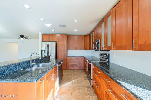 4141 Altadena Ave, Phoenix AZ  85029-3025 exterior