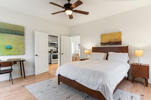 3310 Harrison Rd, Atlanta GA  30344-5006 exterior