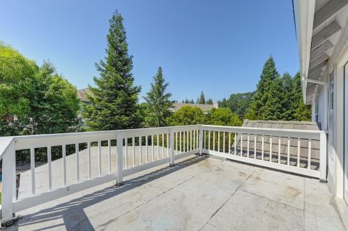 2327 Hartford Ct, Folsom CA 95762-5931 exterior