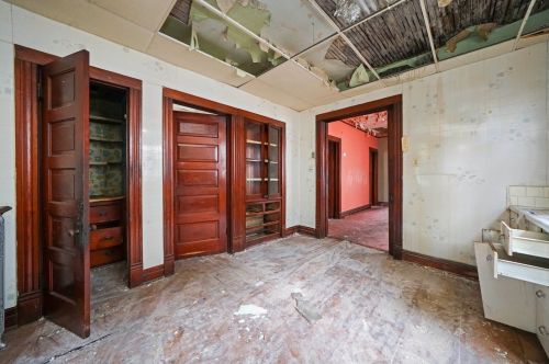 11736 State St, Chicago IL 60628-6135 exterior