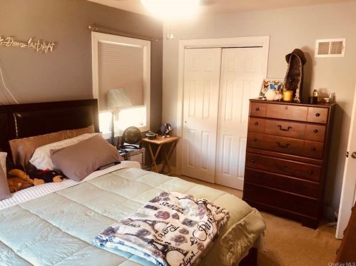 9 Jackson Rd, Poughkeepsie NY 12603-5825 exterior