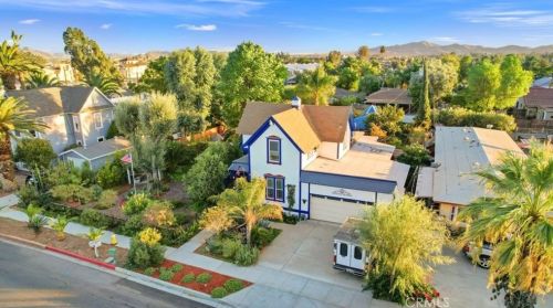 239 7 St, Perris CA 92570-2366 exterior