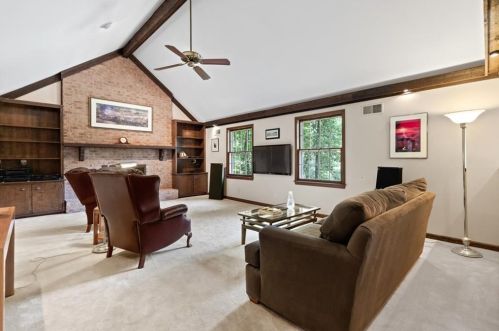 3527 Hidden Acres Dr, Atlanta GA 30340-4449 exterior