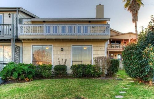 114 April Point Dr, Montgomery TX  77356-5826 exterior