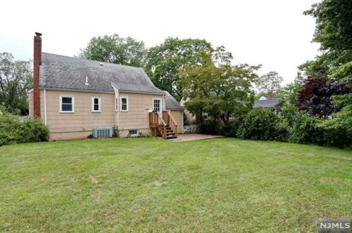 61 Birch Rd, Dumont NJ 07628-2010 exterior