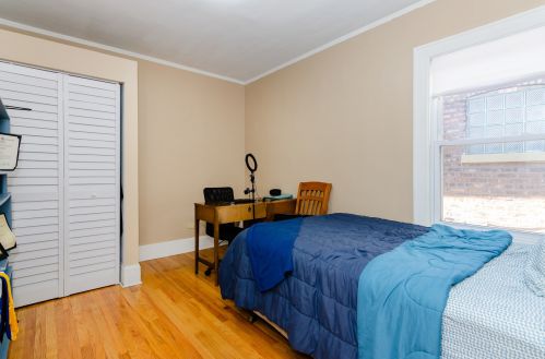 7942 Kenwood Ave, Chicago IL  60619-3411 exterior