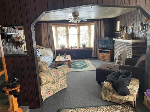 11929 Leamington Ave, Chicago, IL 60803-3133