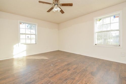 2005 5th St, Hempstead TX 77445-4702 exterior