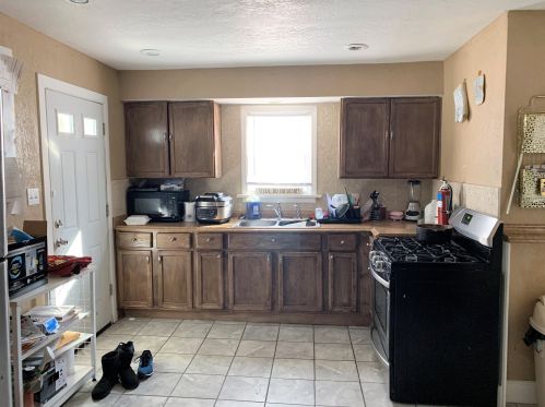 4950 40, Milwaukee WI 53209-2501 exterior