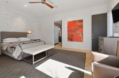 1300 Monroe Dr, Atlanta GA 30306-3440 exterior