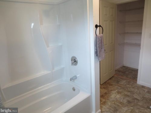 1547 Farmington Ave, Pottstown PA 19464-1401 exterior