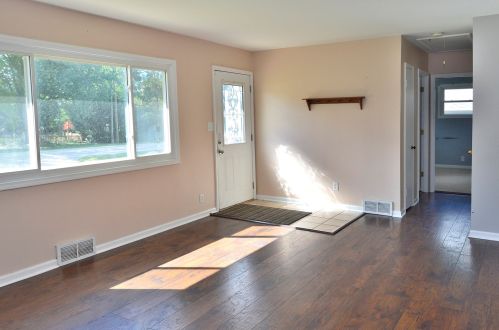 554 Terra Cotta Ave, Bull Valley, IL 60014-3429