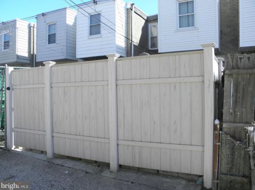 6366 Ditman St, Philadelphia PA 19135-3201 exterior