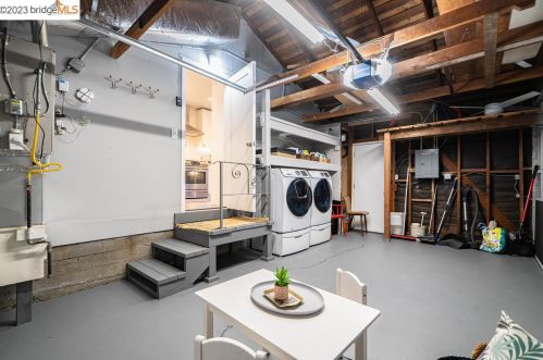 1319 Curtis, Berkeley CA 94702-1003 exterior