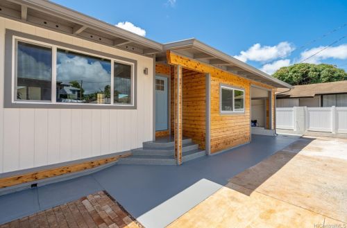 726 11th Ave, Honolulu, HI 96816-2284