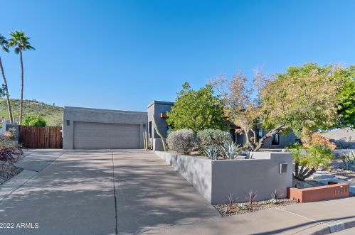 10218 24th St, Phoenix, AZ 85028-3607