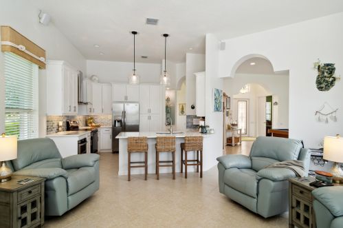 410 Aqua Vista Ln, Fort Pierce FL  34986-2645 exterior