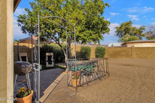 8622 40 Dr, Phoenix AZ 85019-1206 exterior