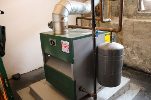 2252 Keeler Ave, Chicago IL 60652-1233 exterior