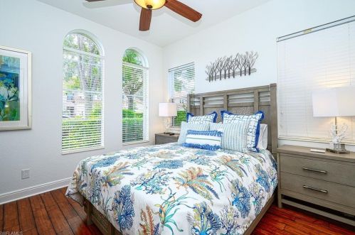 9123 Cherry Oaks Ln, Naples FL 34114-0858 exterior