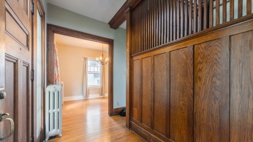 614 Frst St, East Lansing MI 48823-3220 exterior