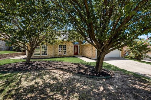 6424 Canyon Lake Dr, Dallas, TX 75249-3020