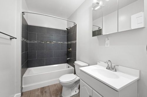 322 Amber St, Pittsburgh PA 15206-3607 exterior