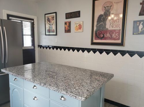 5252 Lindenwood Ave, Saint Louis MO 63109-1756 exterior