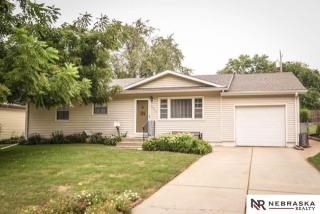 7714 Hamilton St, Omaha NE  68114-1730 exterior