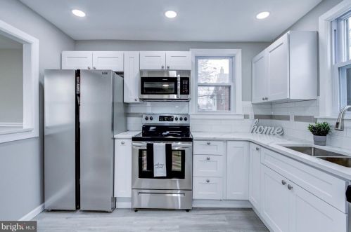 20 7 St, Chester PA 19013-6016 exterior