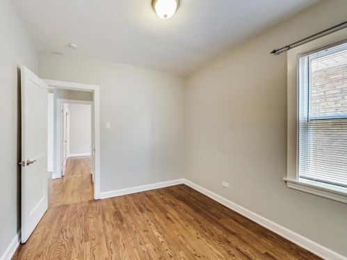 2713 77 Ave, Chicago IL 60707-1406 exterior